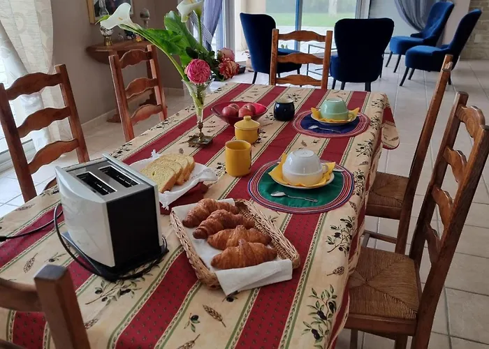 Osy Normandy Bed and breakfast Russy